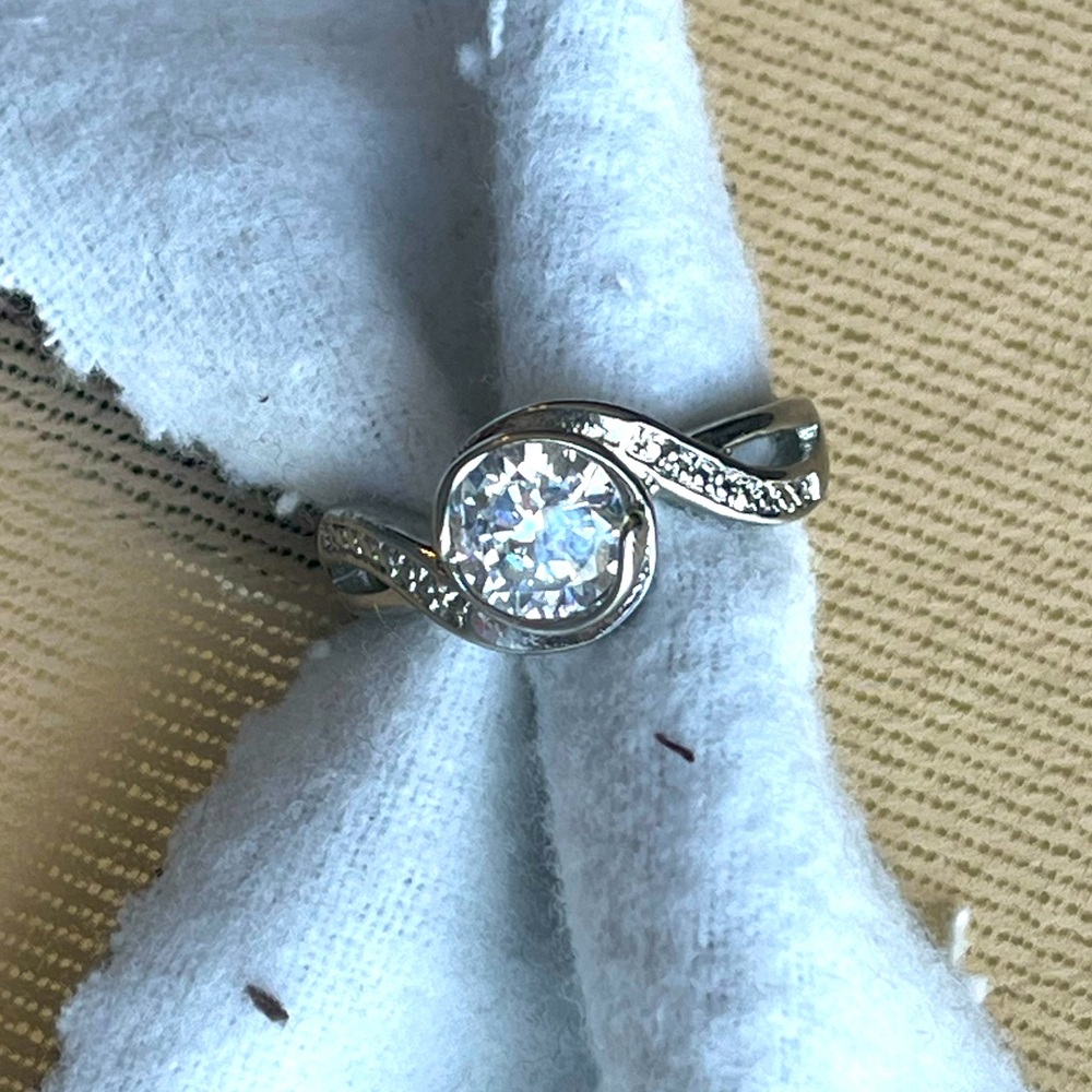 JewelScent Silver Fashion Ring